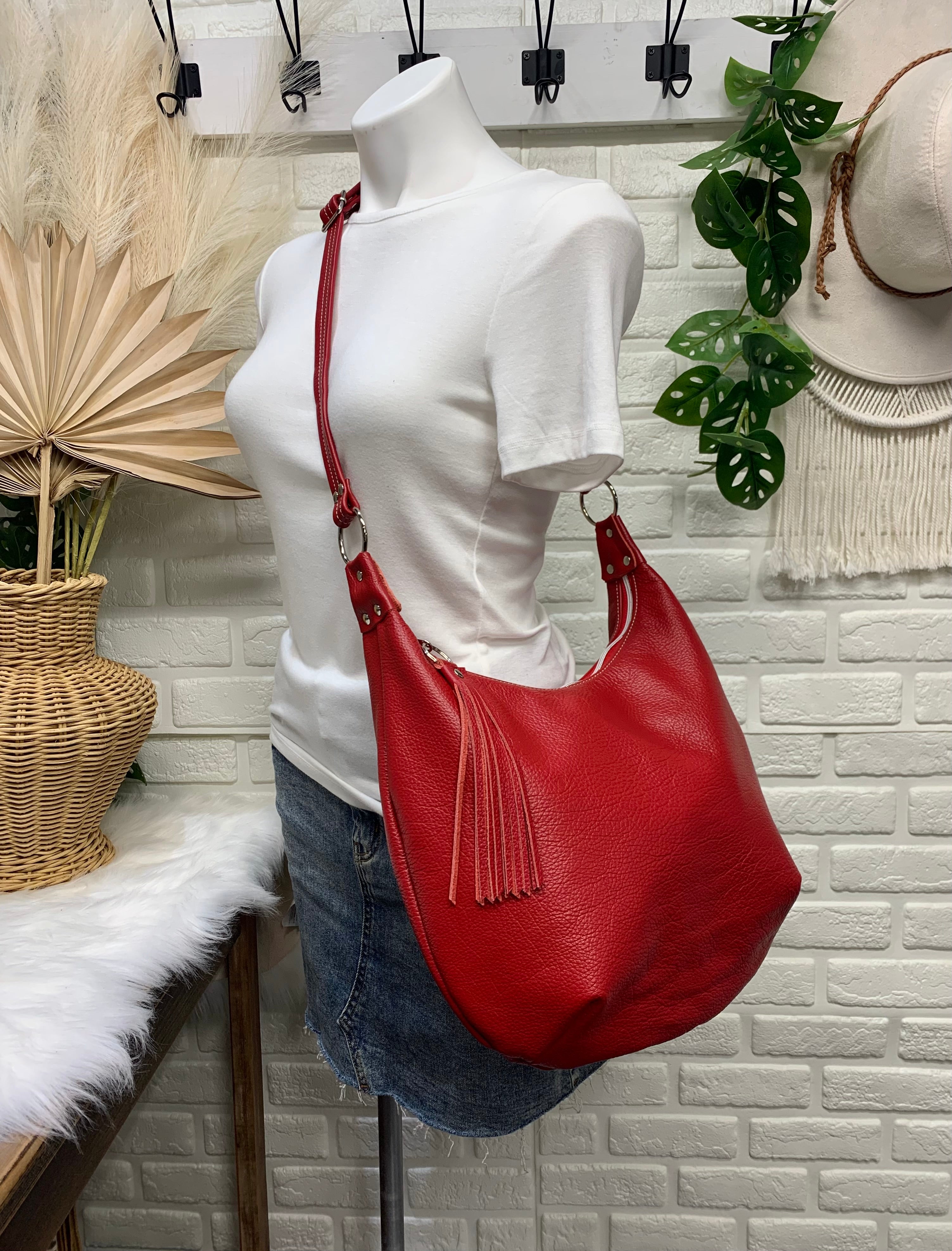 Red Leather Hobo Shoulderbag 2024