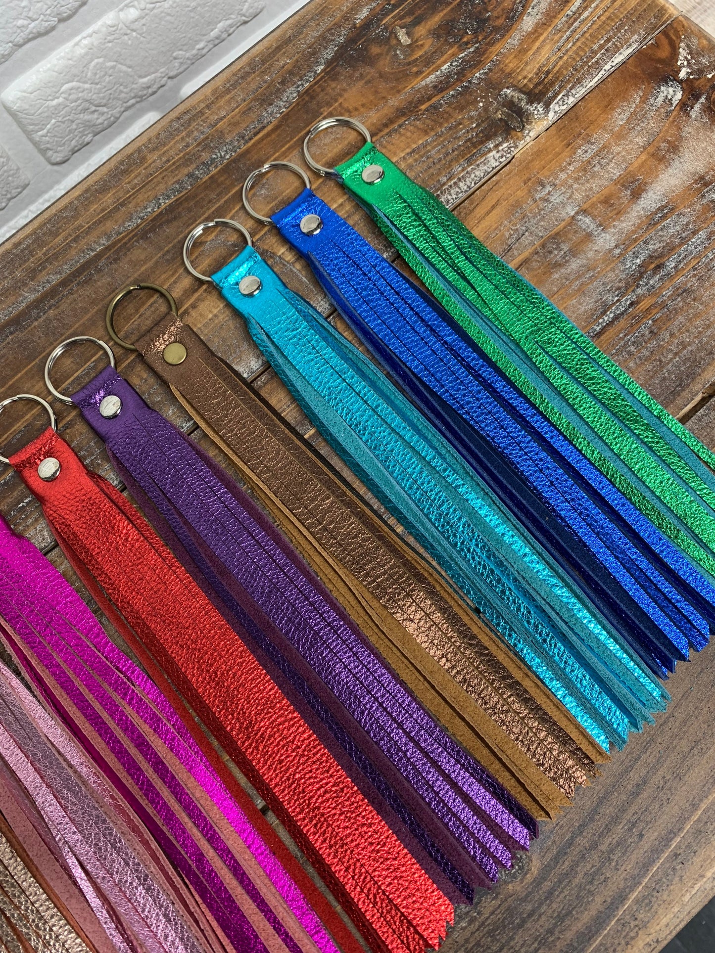 WADORN 10 Colors Leather Keychain Tassels, Colorful Leather Tassel Pendants Faux Leather Handbag Car Tassel Charms Decoration with